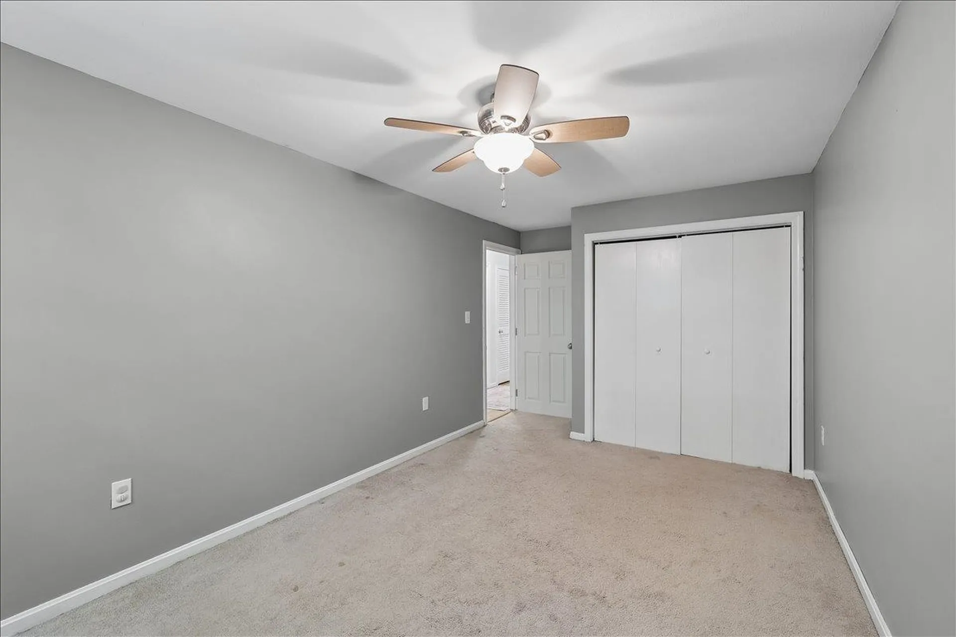 11 Hartson Circle Hudson NH 03051