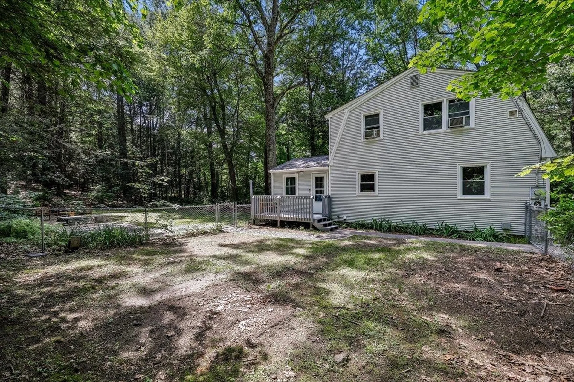 11 Hartson Circle Hudson NH 03051