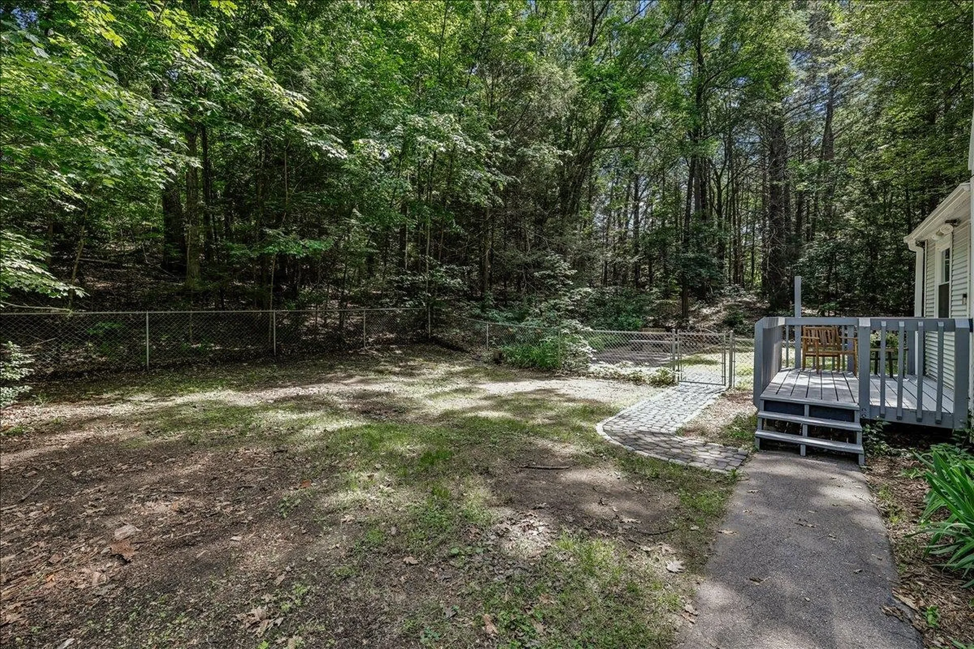 11 Hartson Circle Hudson NH 03051
