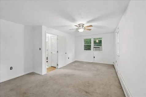 11 Hartson Circle Hudson NH 03051
