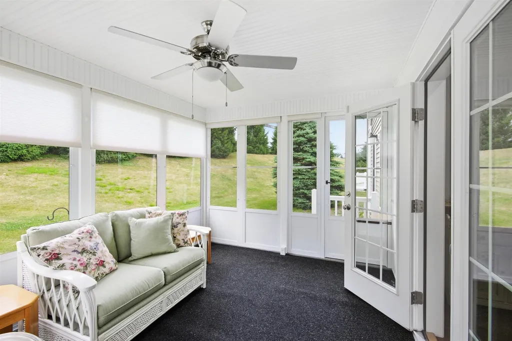 19 Furnival Road Nashua NH 03064