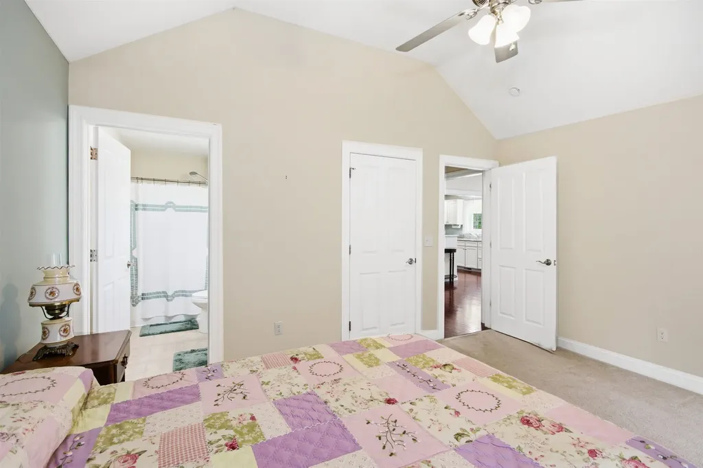 19 Furnival Road Nashua NH 03064