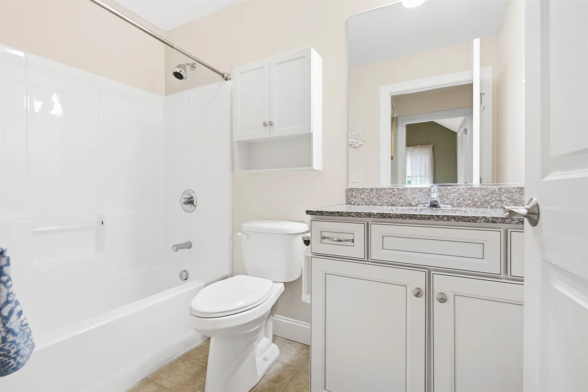 19 Furnival Road Nashua NH 03064