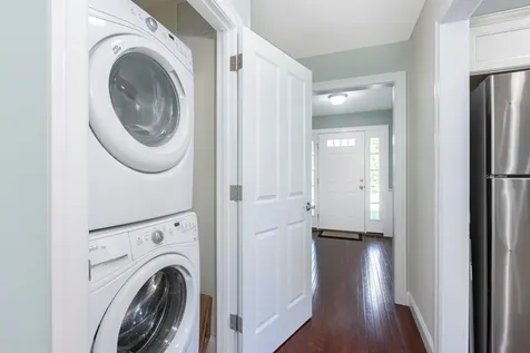 19 Furnival Road Nashua NH 03064