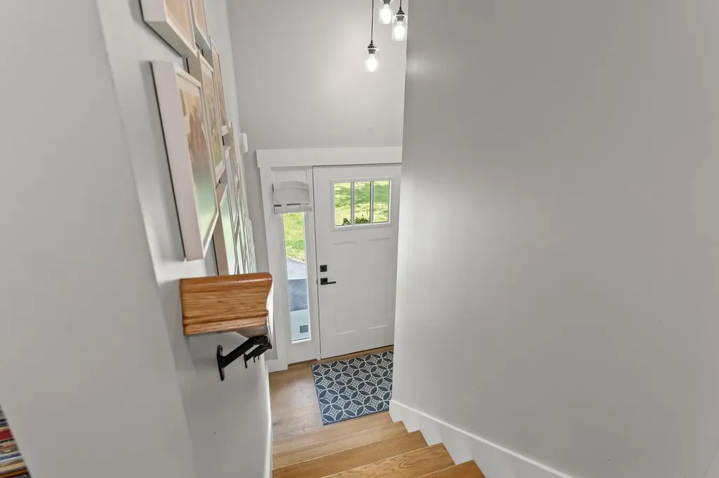 25 Gay Avenue Hillsborough NH 03244
