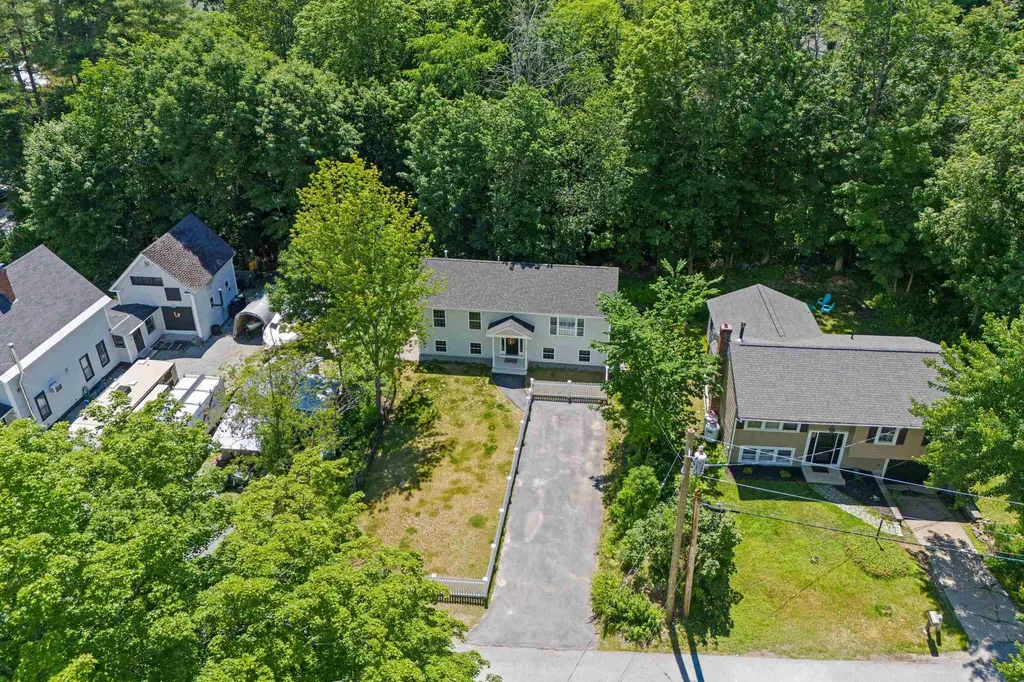 25 Gay Avenue Hillsborough NH 03244