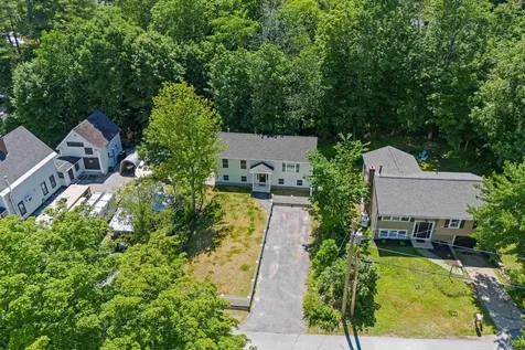 25 Gay Avenue Hillsborough NH 03244