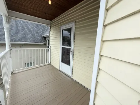 6 Holmes Street Nashua NH 03060