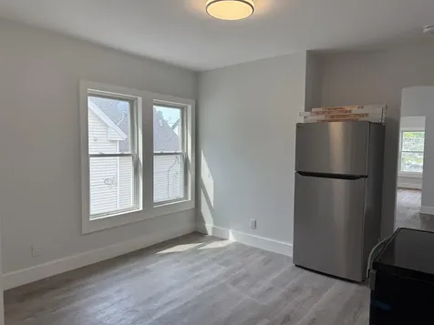 6 Holmes Street Nashua NH 03060