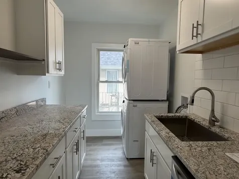 6 Holmes Street Nashua NH 03060