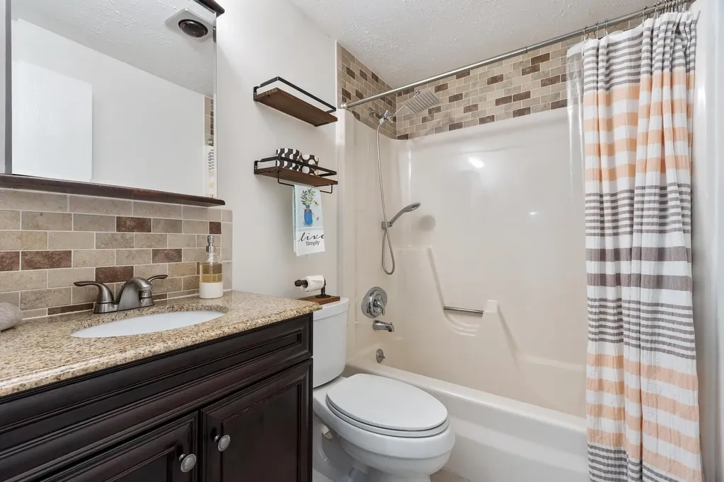 1 Cortez Drive Nashua NH 03062