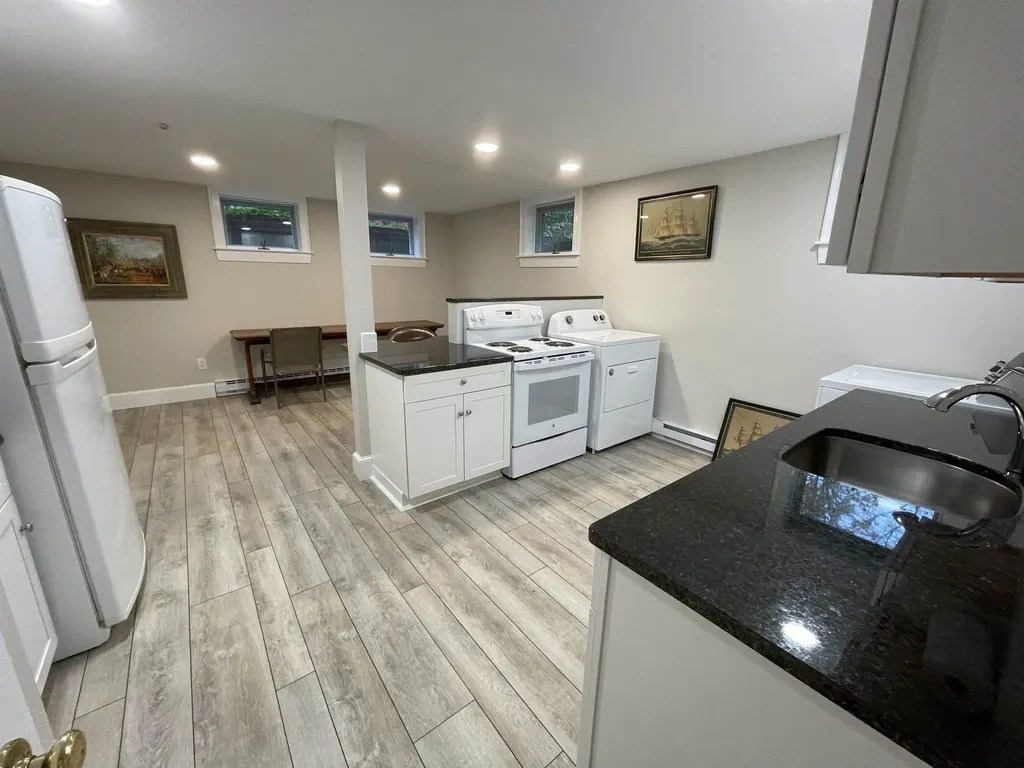 52 Moulton Ridge Road Kensington NH 03833