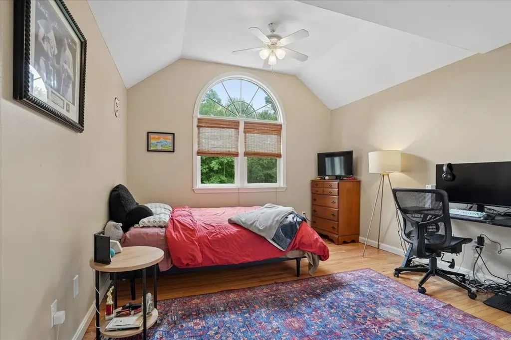 72 Oakmont Drive Concord NH 03301