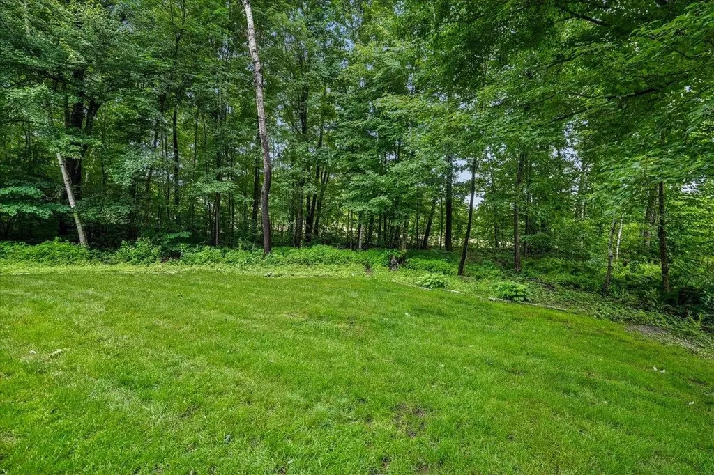 72 Oakmont Drive Concord NH 03301