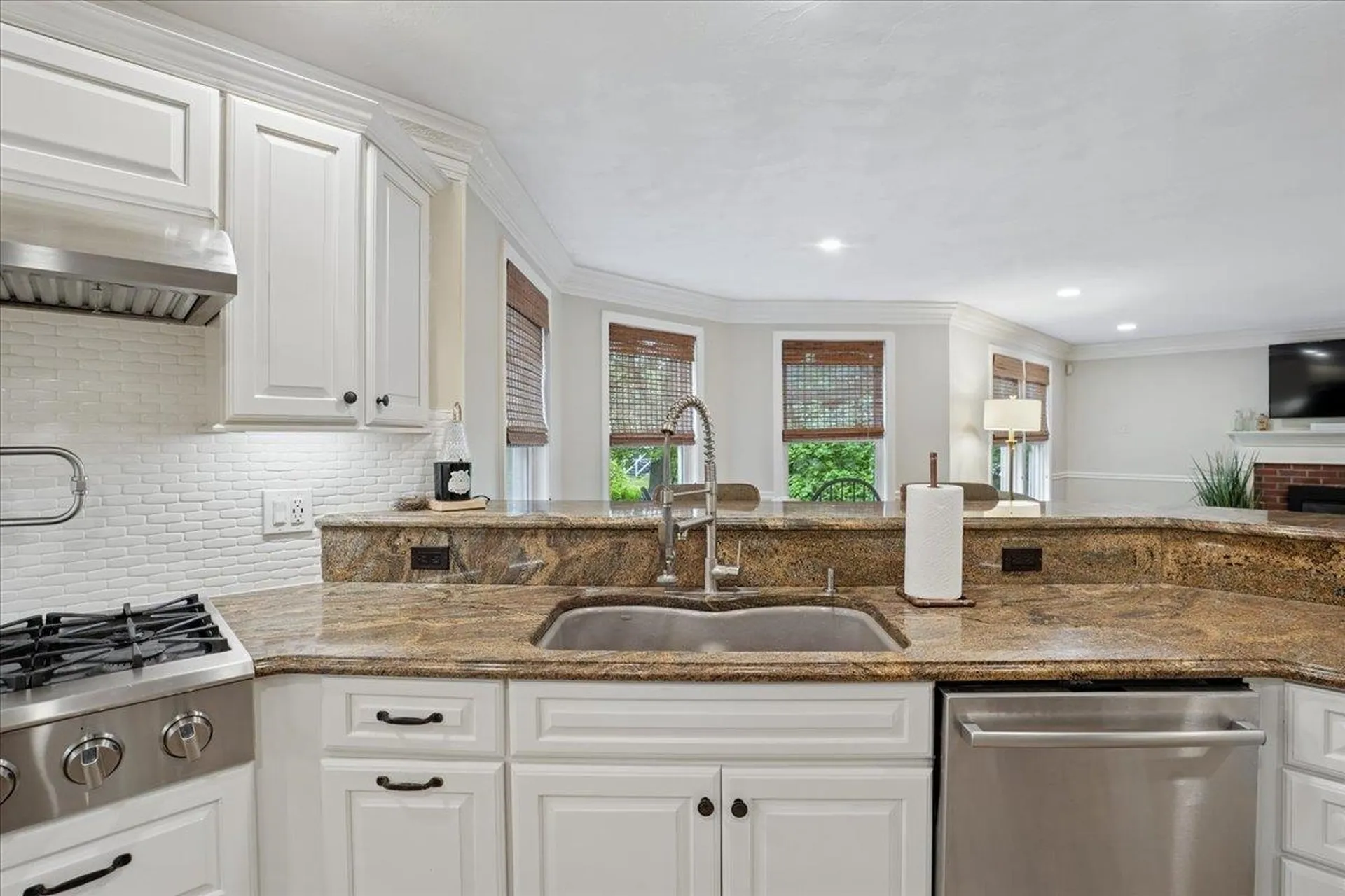 72 Oakmont Drive Concord NH 03301