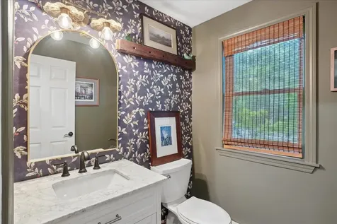 72 Oakmont Drive Concord NH 03301
