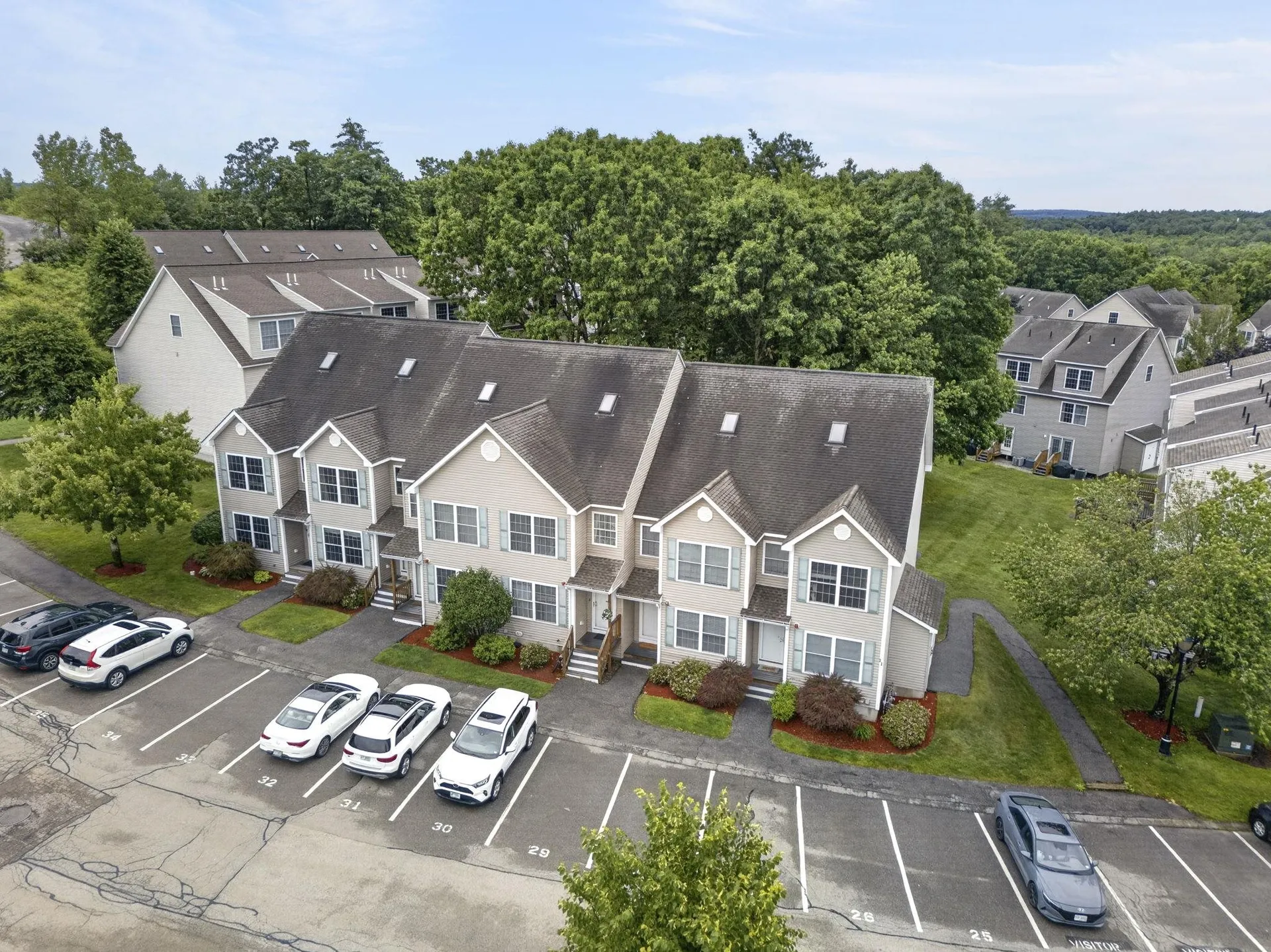 41 Shadowbrook Drive Hudson NH 03051