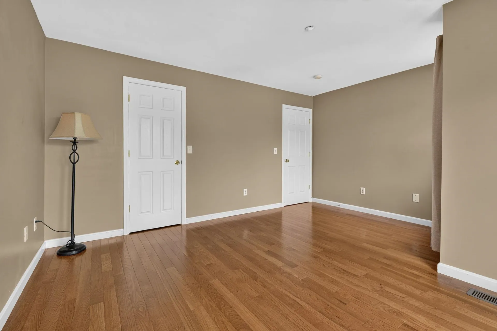 41 Shadowbrook Drive Hudson NH 03051