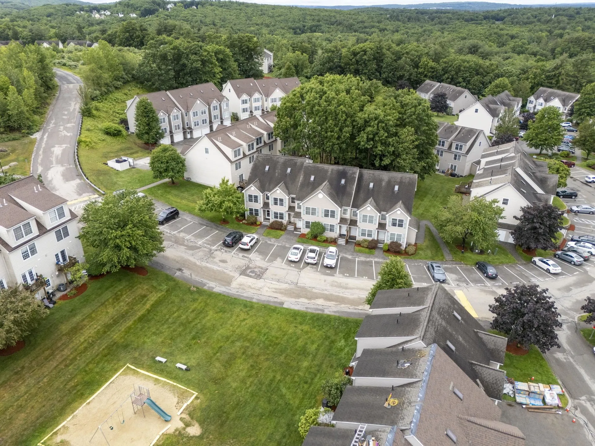 41 Shadowbrook Drive Hudson NH 03051