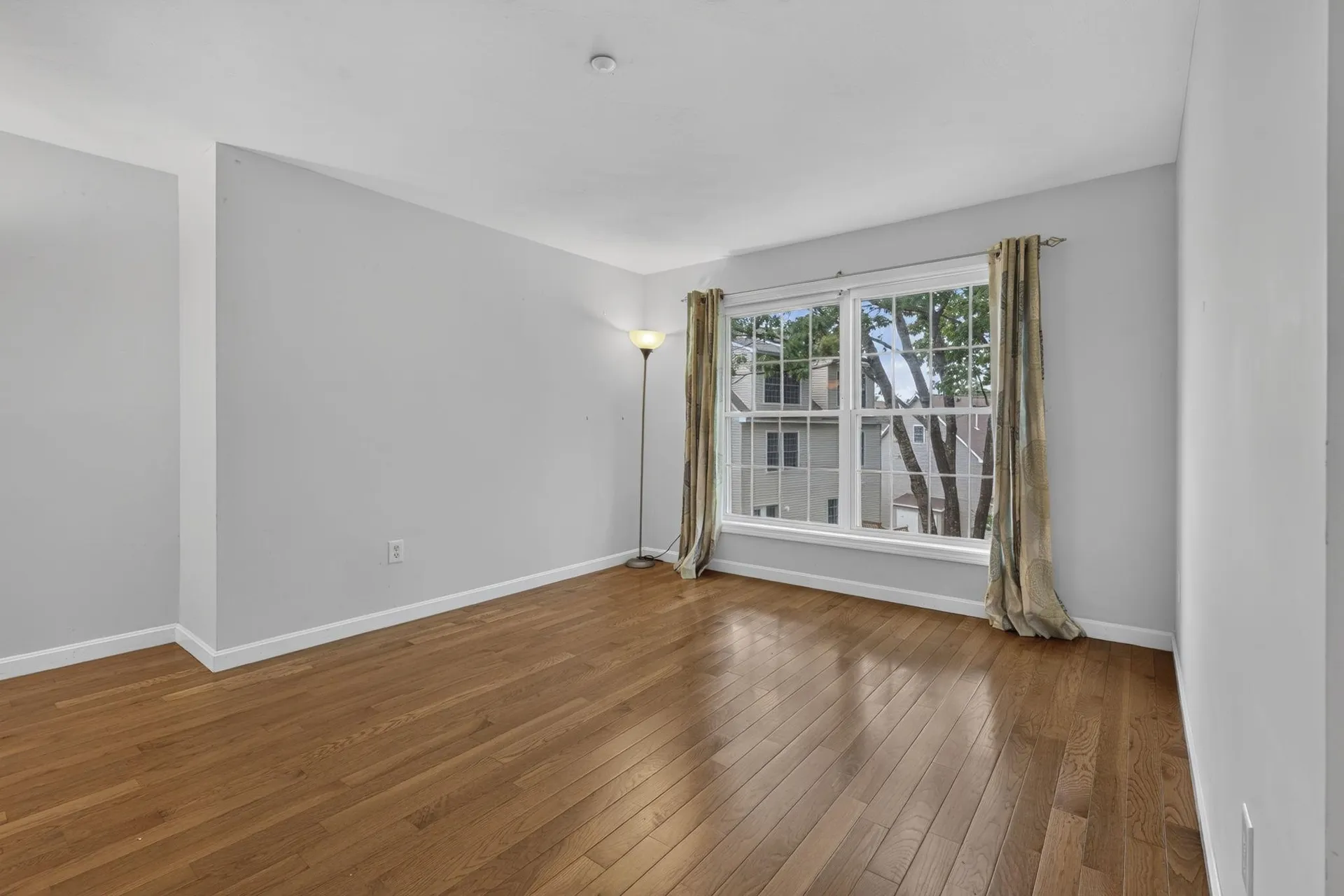 41 Shadowbrook Drive Hudson NH 03051