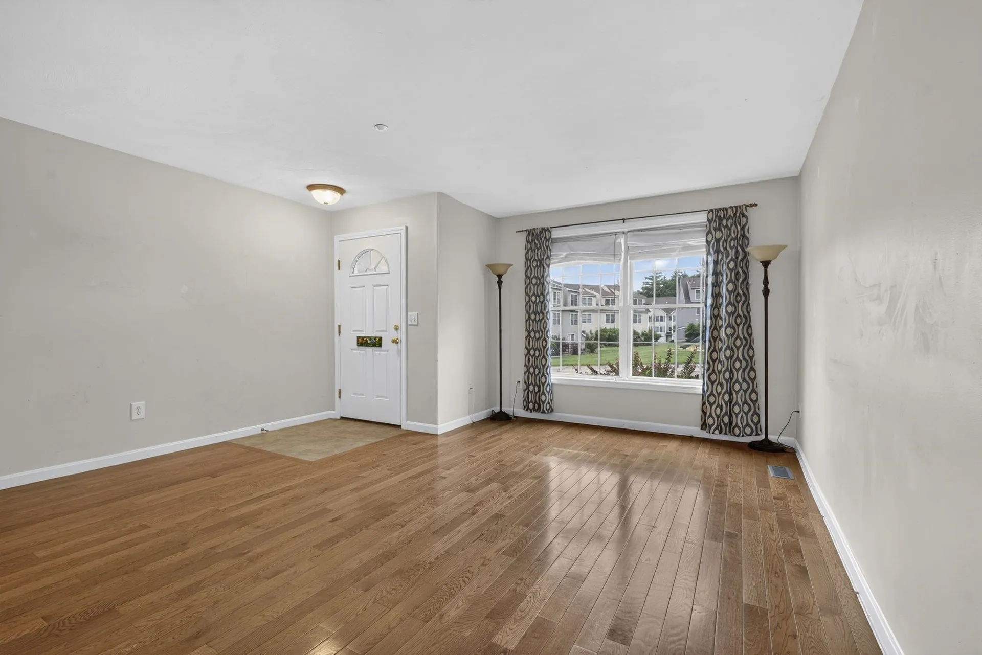 41 Shadowbrook Drive Hudson NH 03051