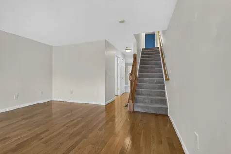 41 Shadowbrook Drive Hudson NH 03051