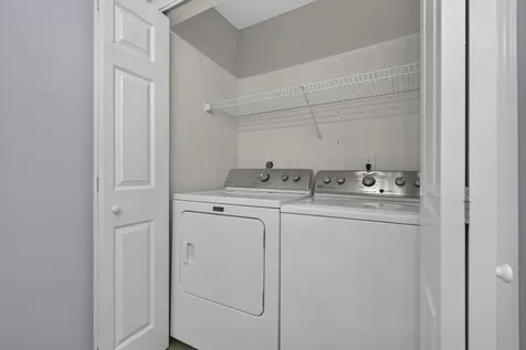 41 Shadowbrook Drive Hudson NH 03051