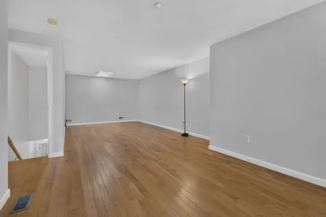 41 Shadowbrook Drive Hudson NH 03051