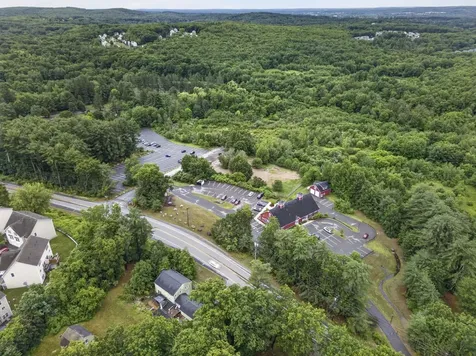 41 Shadowbrook Drive Hudson NH 03051
