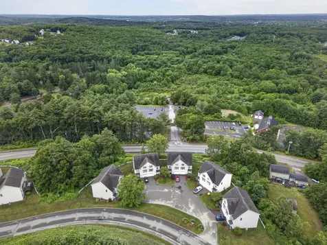 41 Shadowbrook Drive Hudson NH 03051
