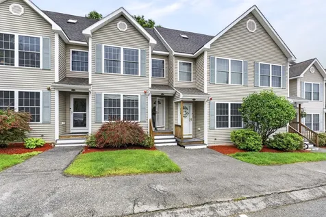 41 Shadowbrook Drive Hudson NH 03051