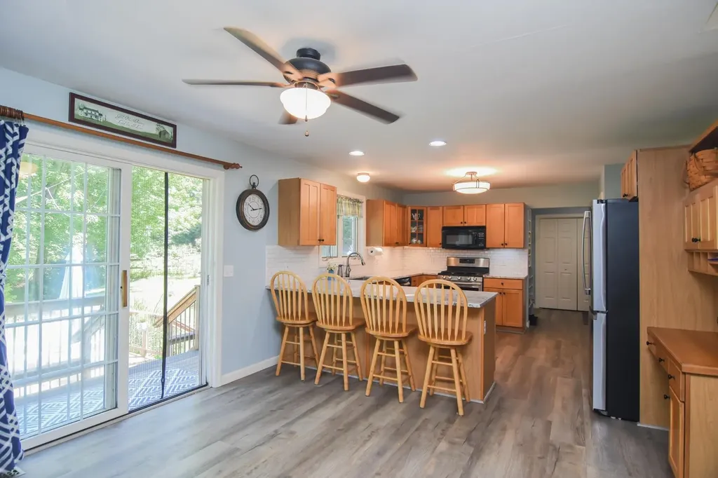 22 Sargent Road Brookline NH 03033