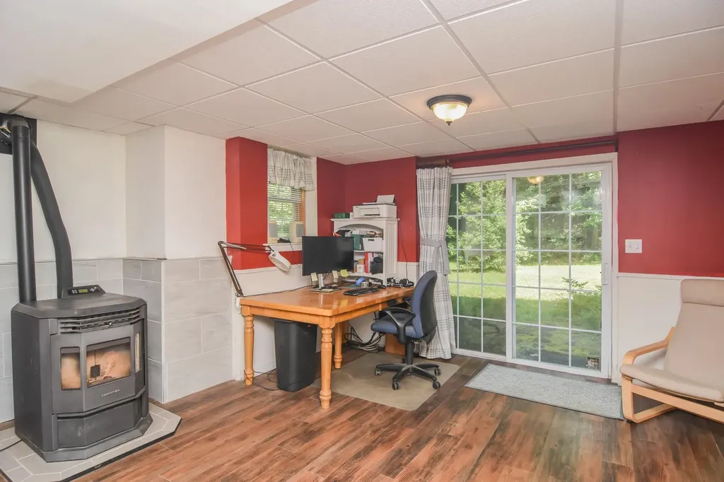 22 Sargent Road Brookline NH 03033