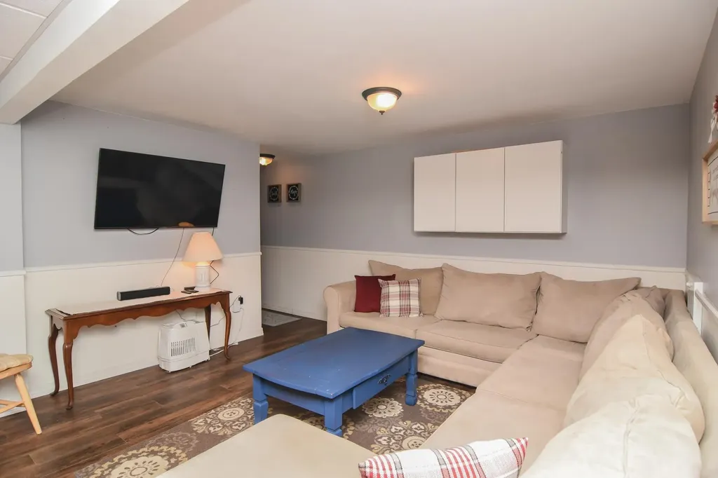 22 Sargent Road Brookline NH 03033