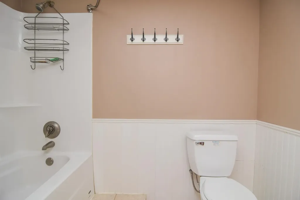 22 Sargent Road Brookline NH 03033