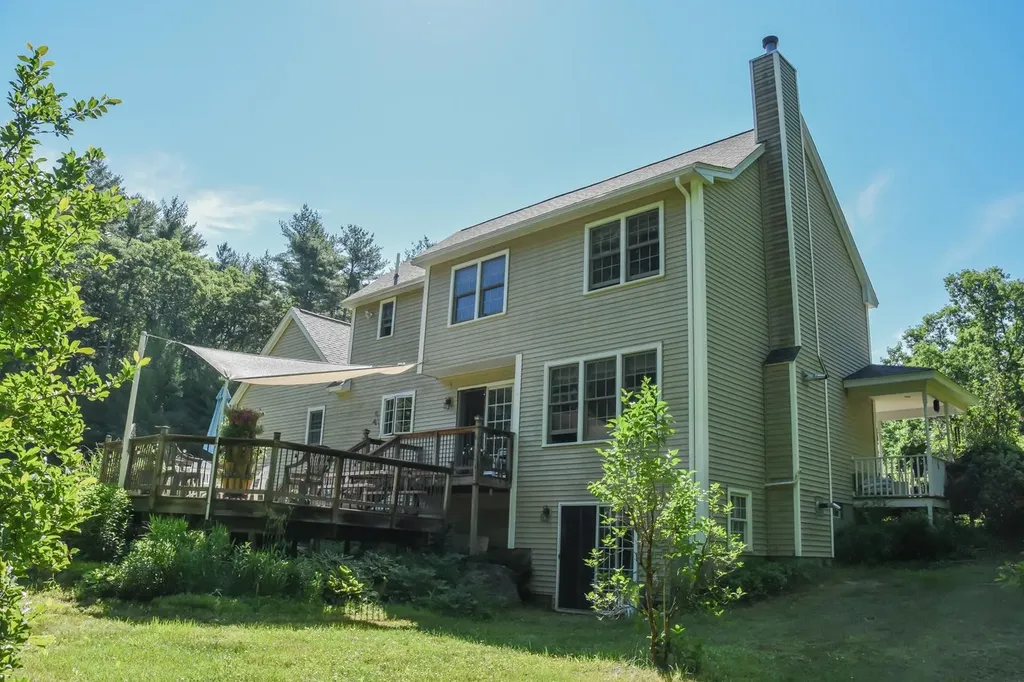 22 Sargent Road Brookline NH 03033
