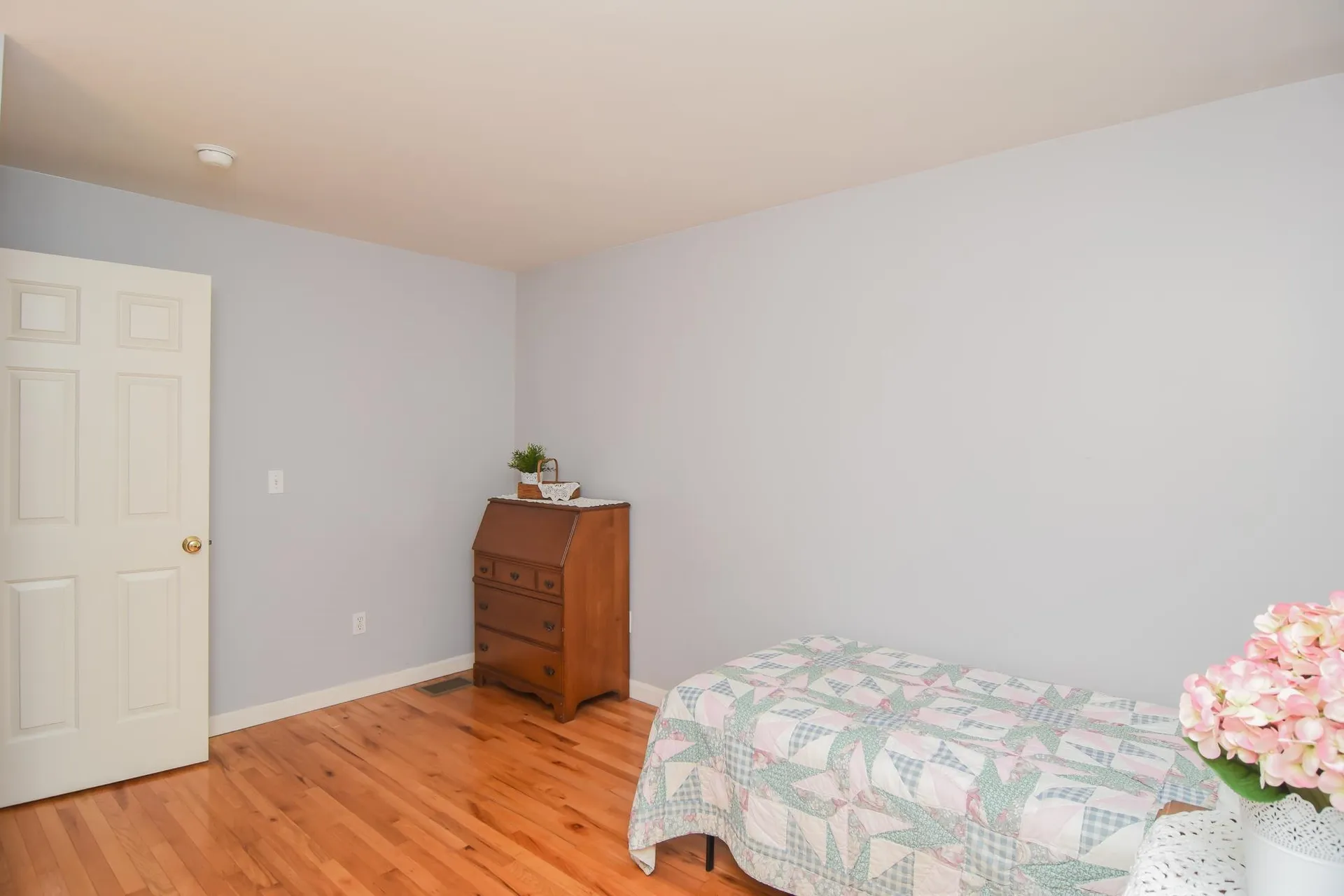 22 Sargent Road Brookline NH 03033