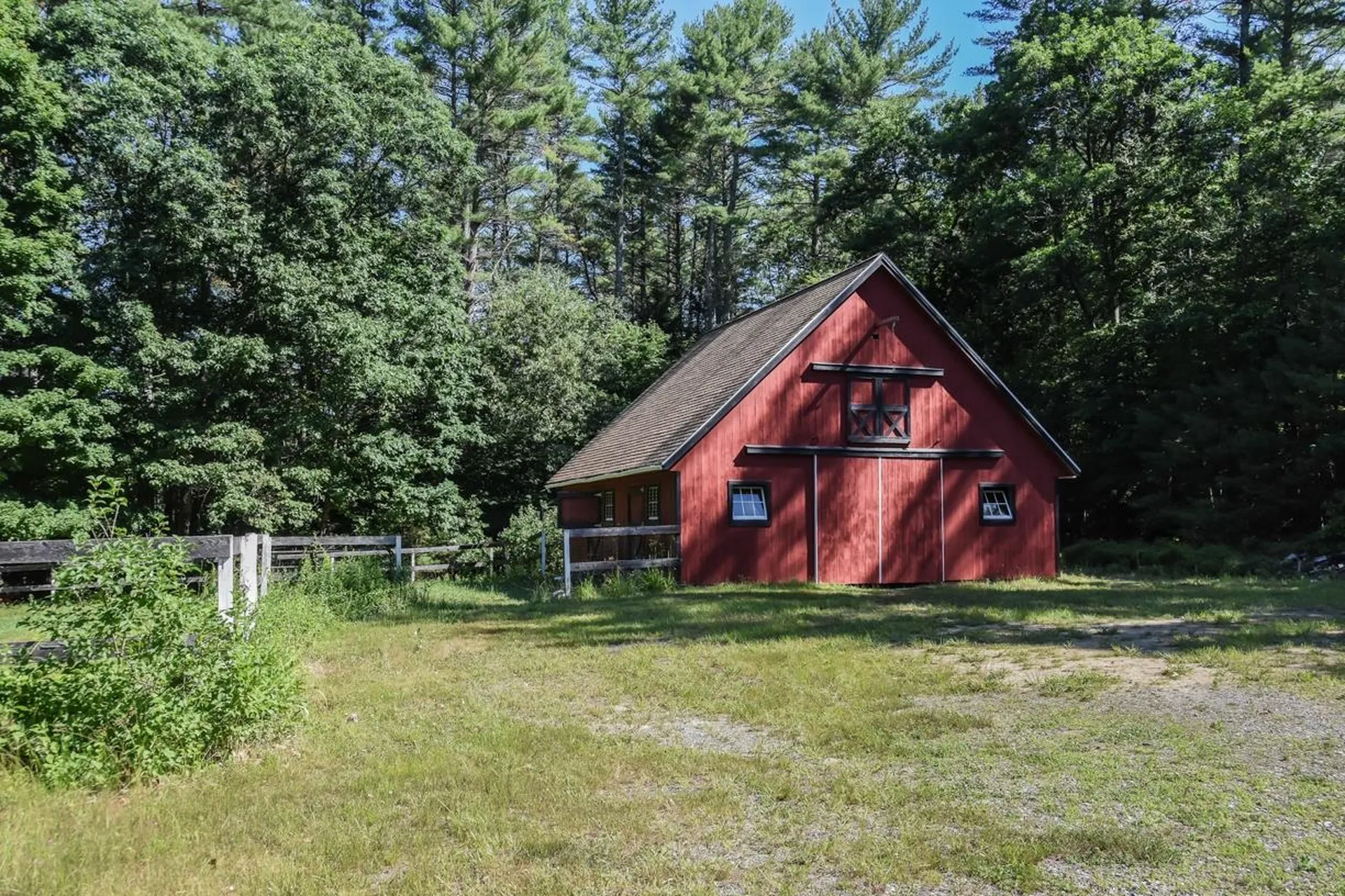 22 Sargent Road Brookline NH 03033
