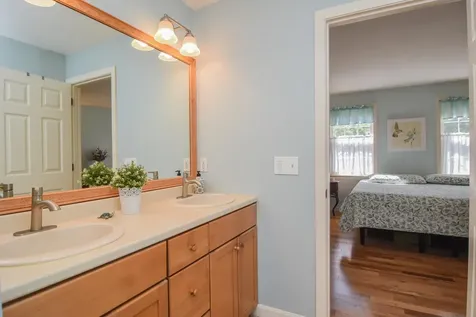 22 Sargent Road Brookline NH 03033