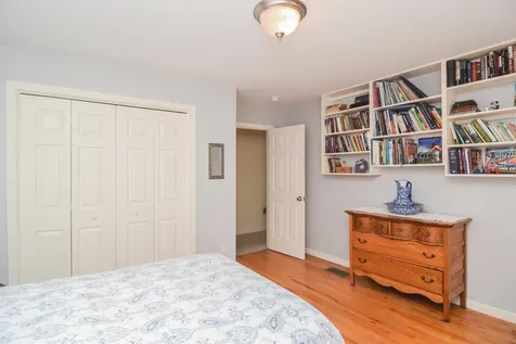 22 Sargent Road Brookline NH 03033