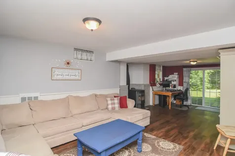 22 Sargent Road Brookline NH 03033