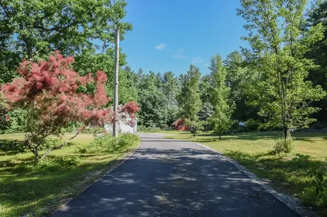 22 Sargent Road Brookline NH 03033