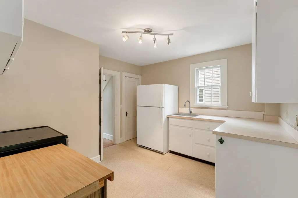 39 Latham Court Burlington VT 05401
