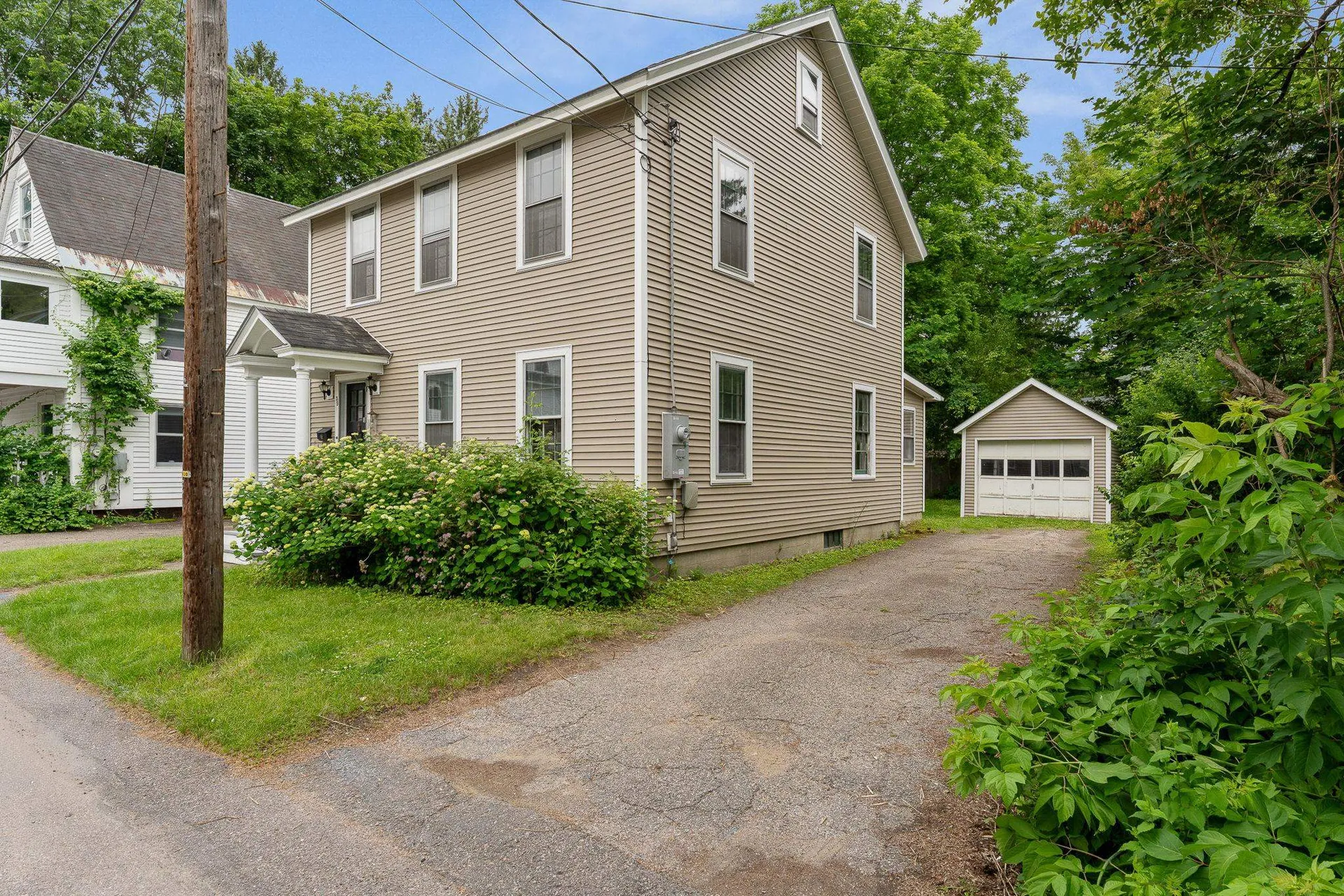 Burlington VT, 39 Latham Court