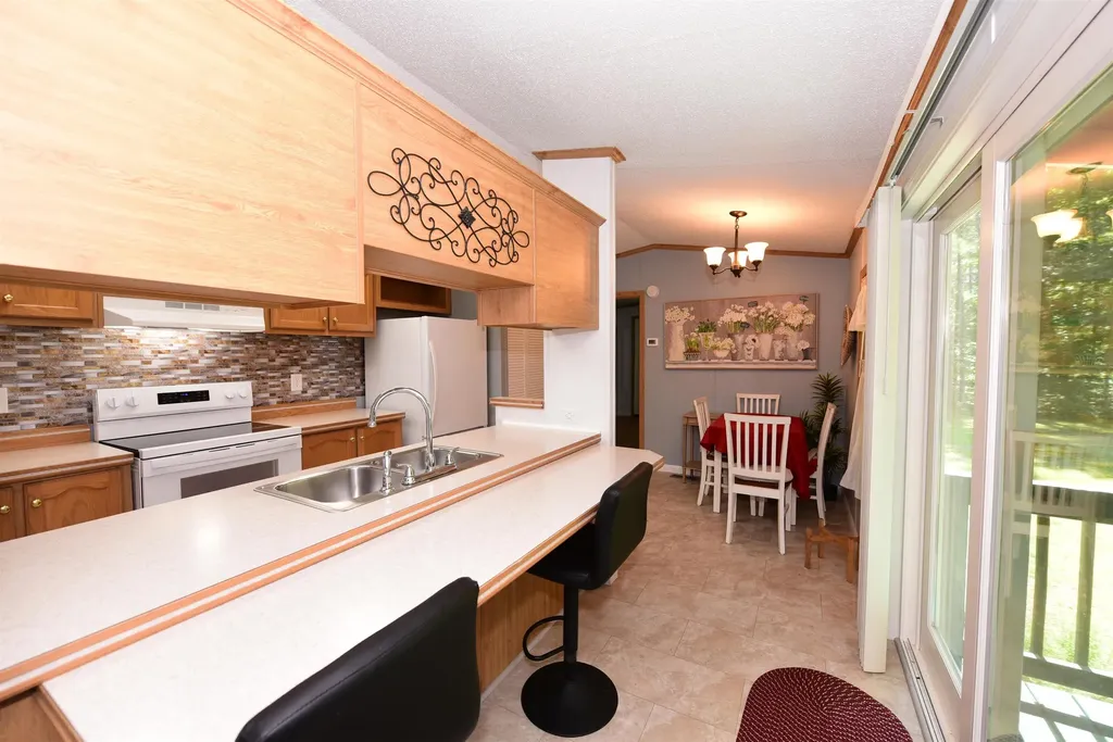 124 Goldfinch Lane Conway NH 03813