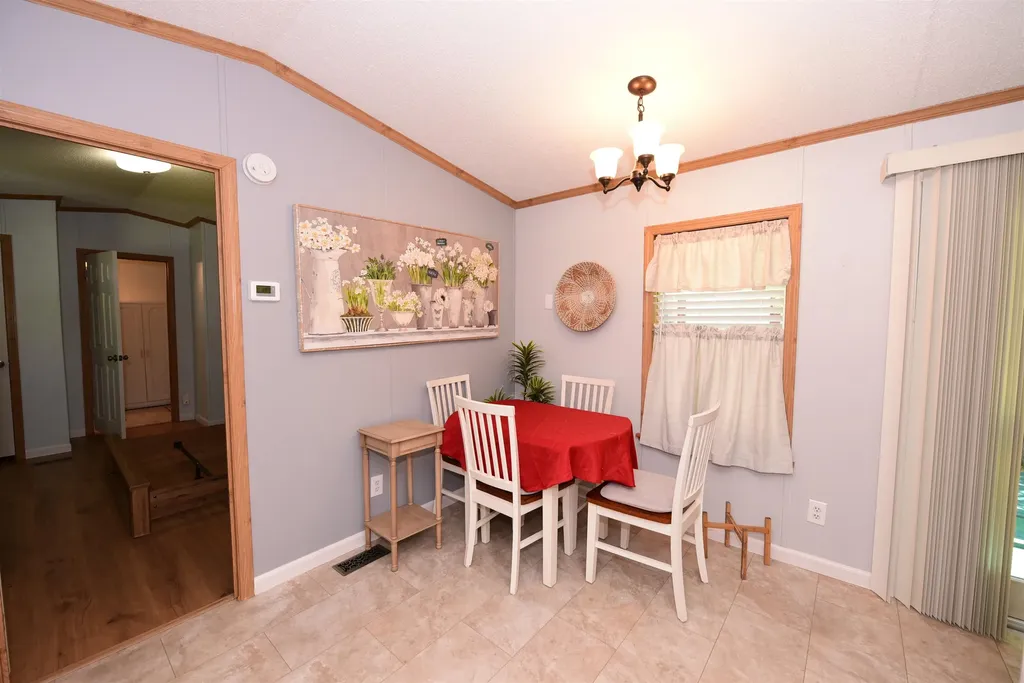 124 Goldfinch Lane Conway NH 03813