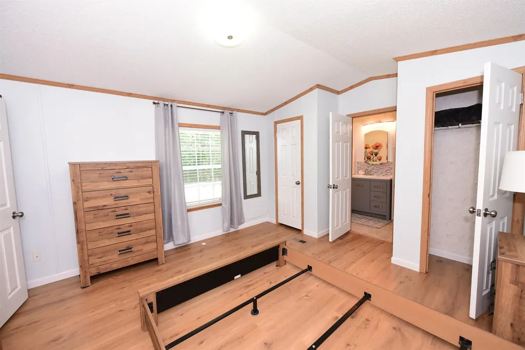 124 Goldfinch Lane Conway NH 03813