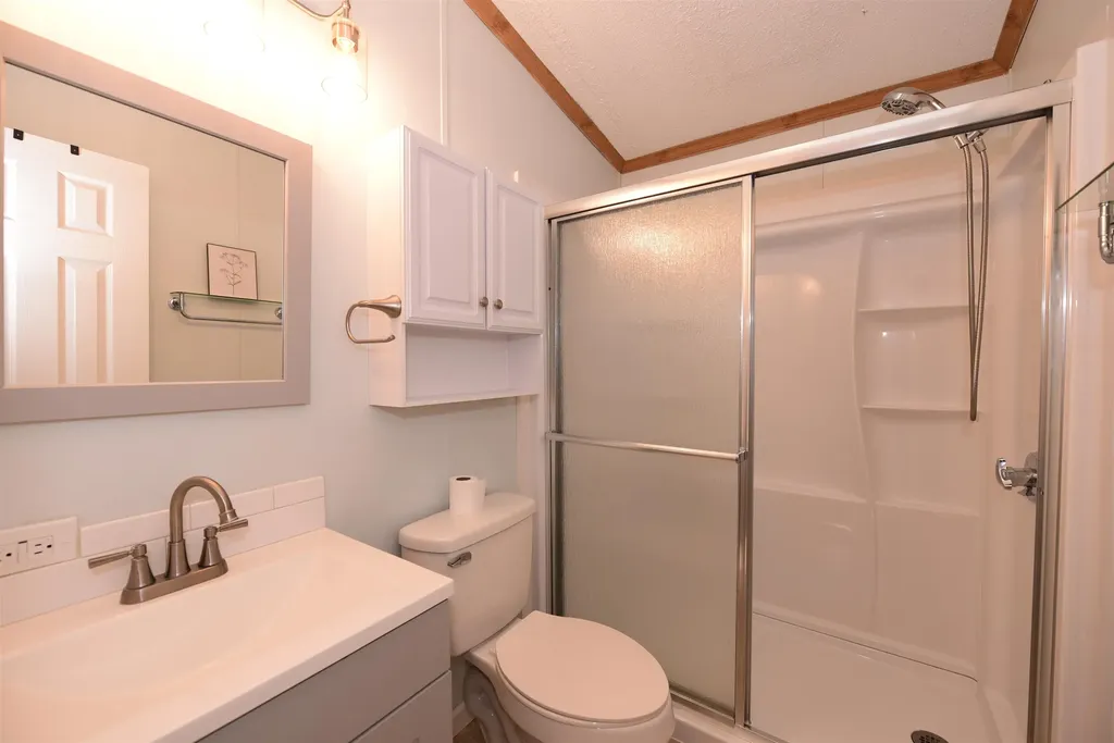 124 Goldfinch Lane Conway NH 03813