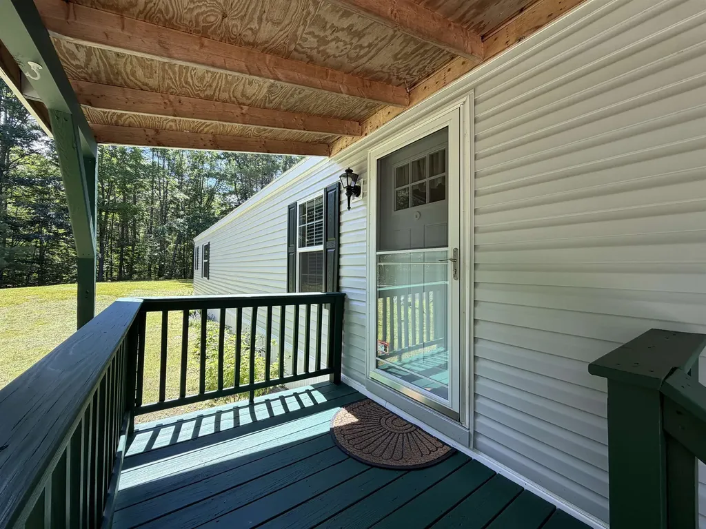 124 Goldfinch Lane Conway NH 03813