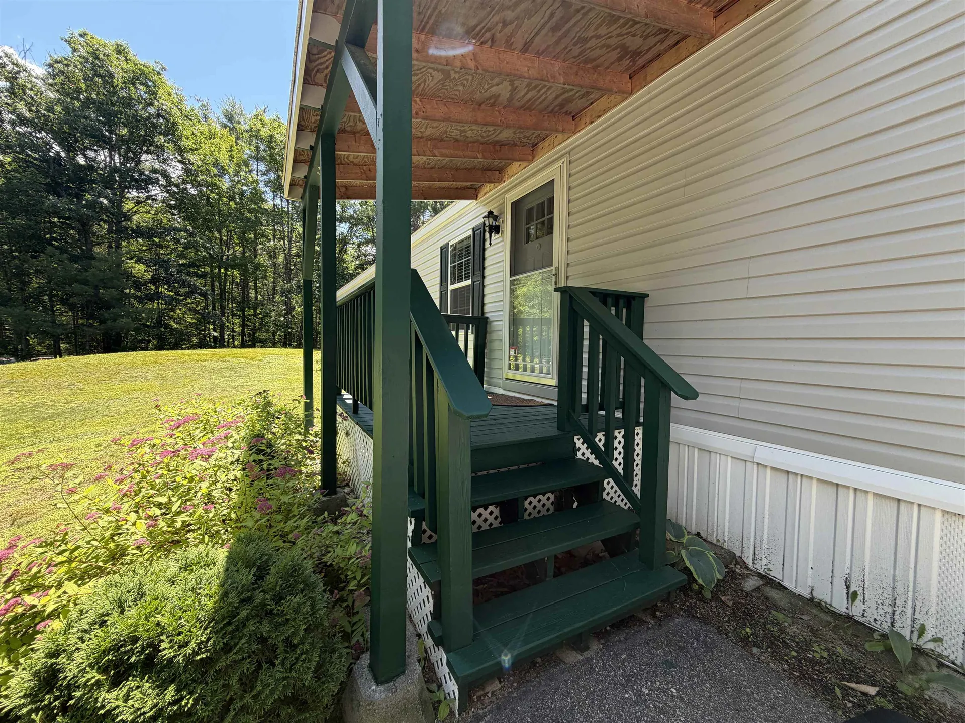 124 Goldfinch Lane Conway NH 03813